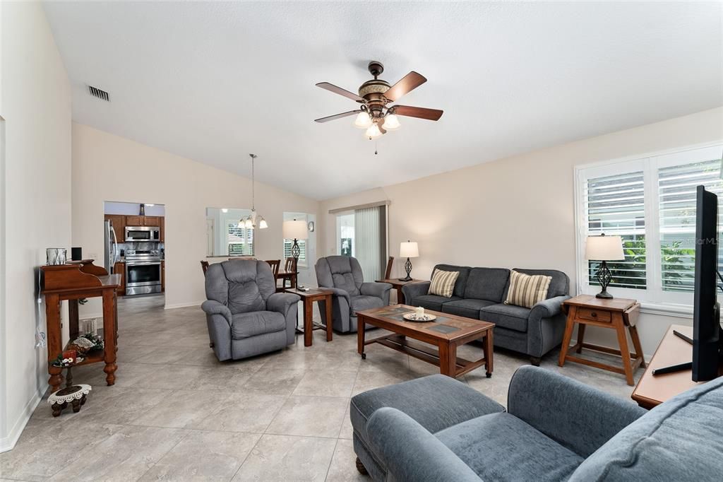 For Sale: $434,900 (3 beds, 2 baths, 1488 Square Feet)