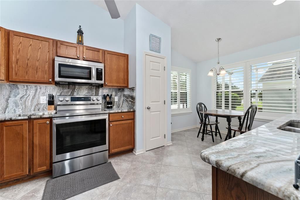 For Sale: $434,900 (3 beds, 2 baths, 1488 Square Feet)