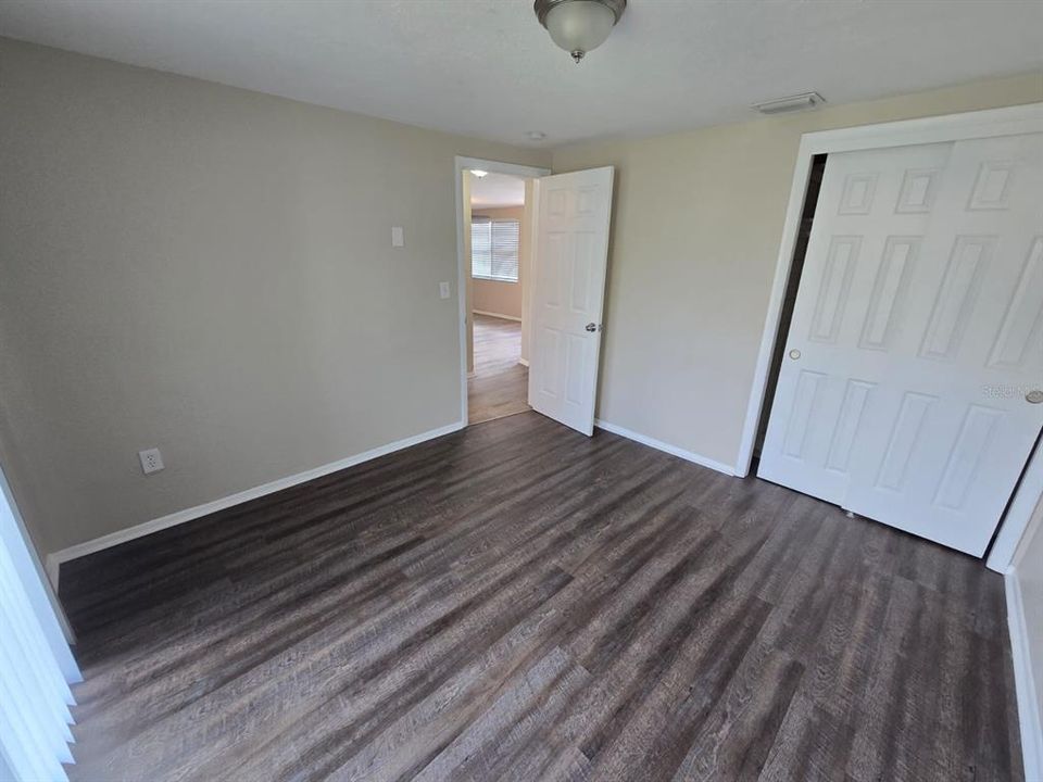 For Sale: $229,900 (3 beds, 1 baths, 1008 Square Feet)