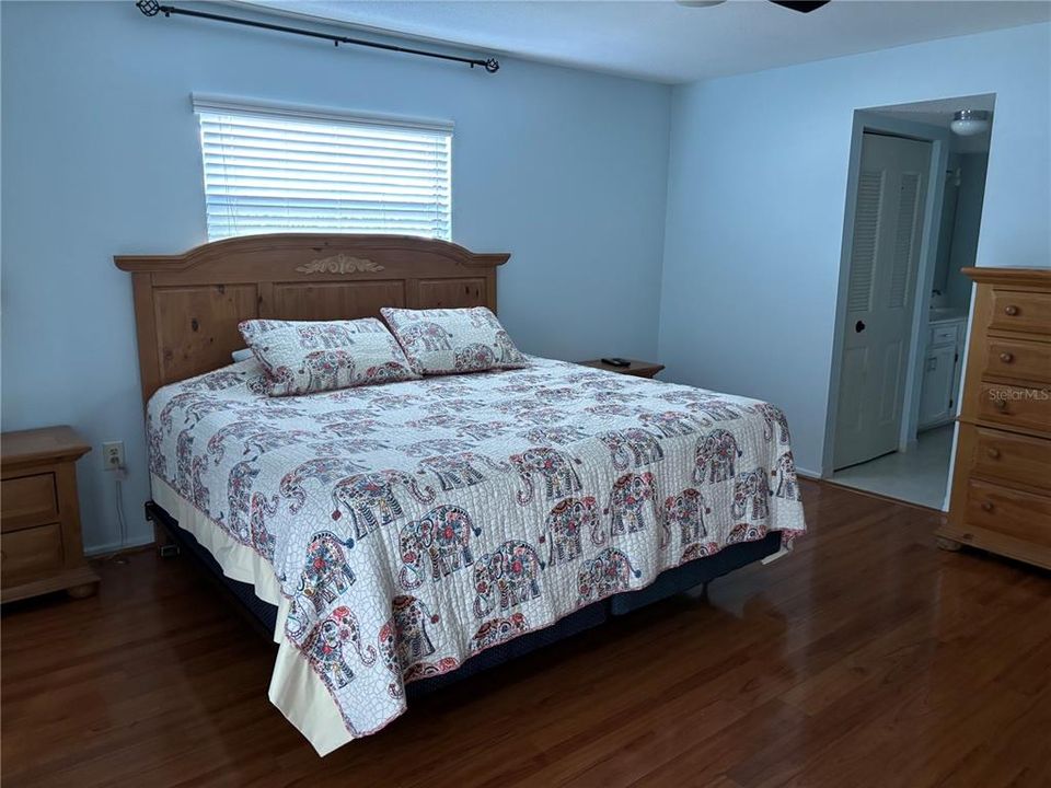 For Rent: $2,000 (2 beds, 2 baths, 1186 Square Feet)