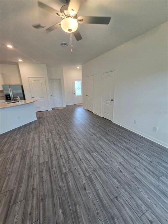 For Rent: $2,200 (3 beds, 2 baths, 1597 Square Feet)