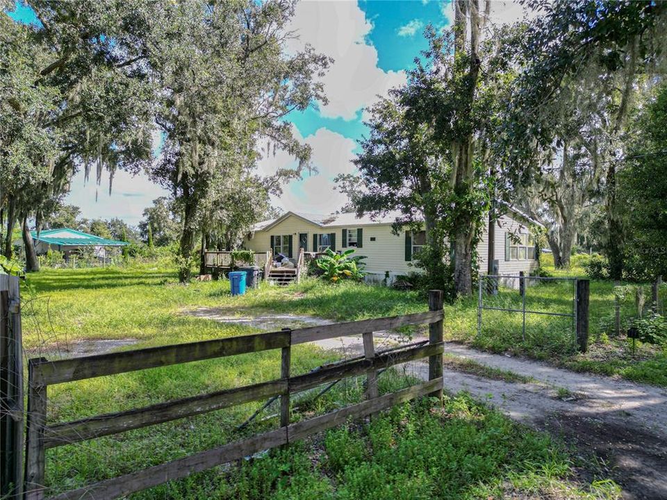 Vendido Recientemente: $185,000 (3 camas, 2 baños, 1728 Pies cuadrados)