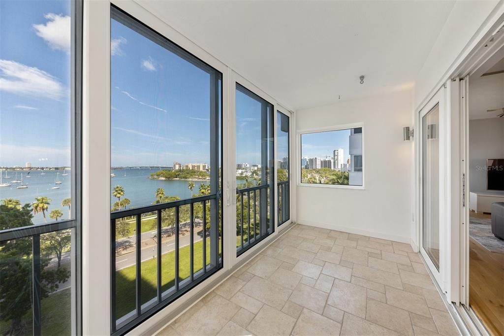 For Sale: $1,199,000 (2 beds, 2 baths, 1440 Square Feet)