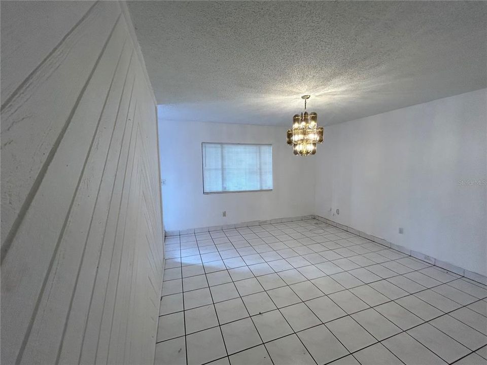 Active With Contract: $1,600 (3 beds, 2 baths, 1501 Square Feet)