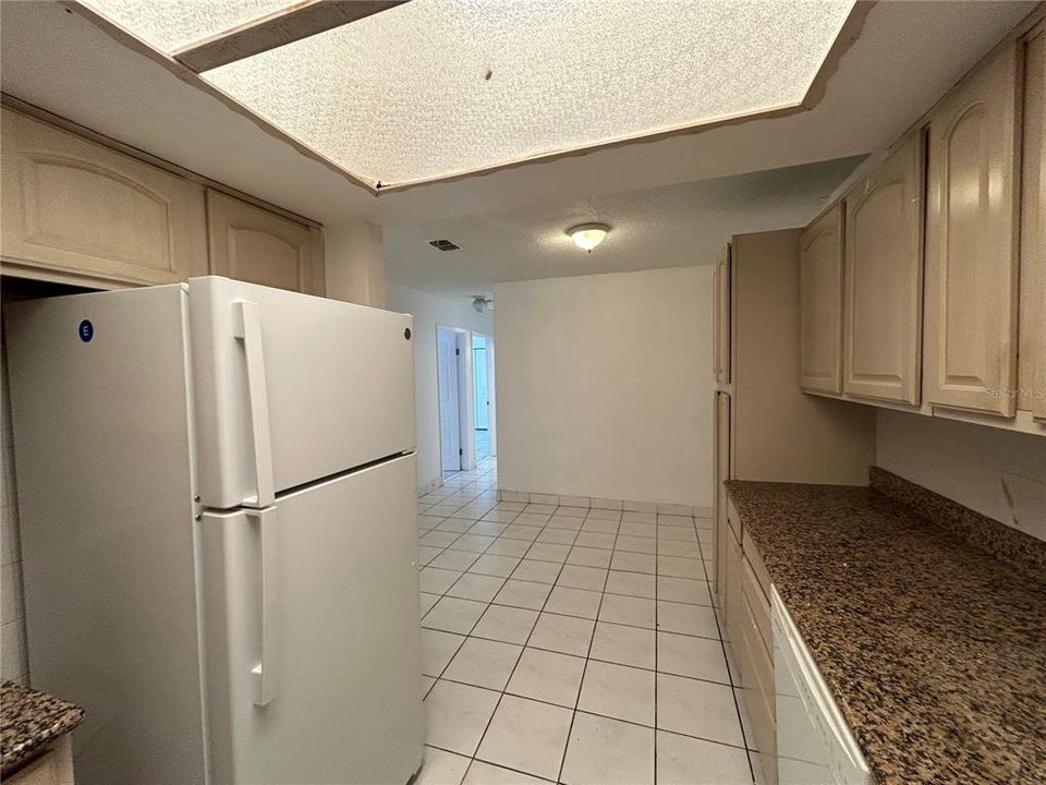 Active With Contract: $1,600 (3 beds, 2 baths, 1501 Square Feet)