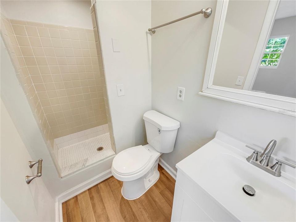 For Sale: $325,000 (4 beds, 2 baths, 1070 Square Feet)