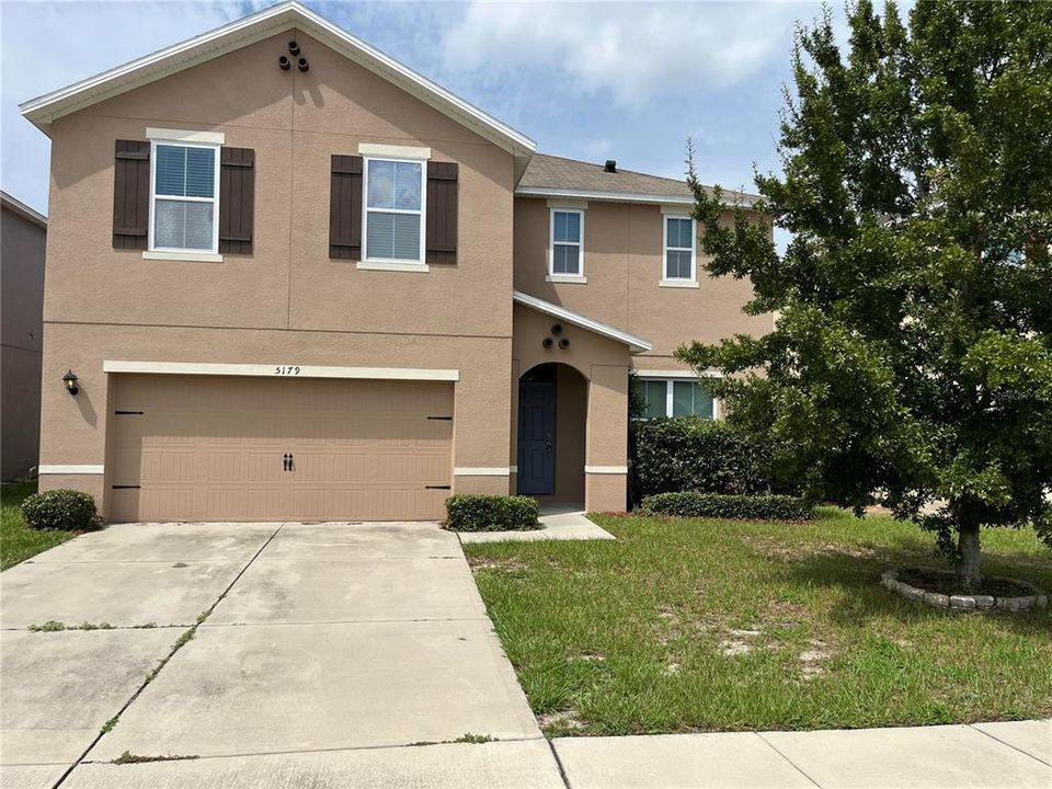 For Rent: $1,995 (4 beds, 2 baths, 2526 Square Feet)