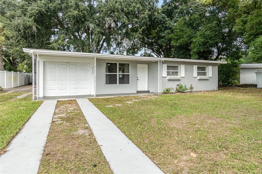 For Sale: $290,000 (3 beds, 1 baths, 864 Square Feet)