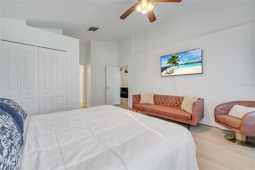 For Sale: $409,000 (3 beds, 2 baths, 1435 Square Feet)