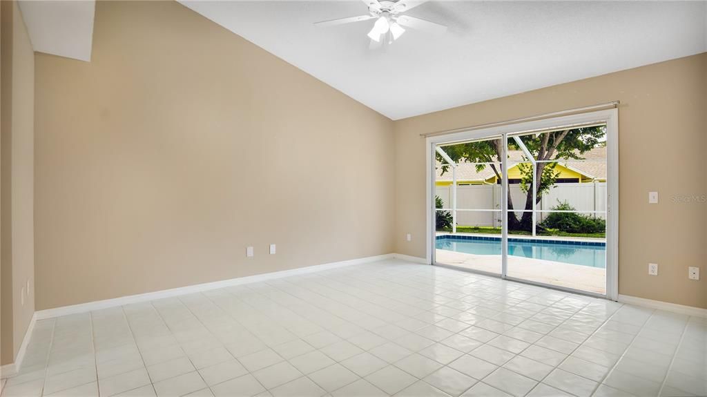 Active With Contract: $409,900 (3 beds, 2 baths, 1824 Square Feet)