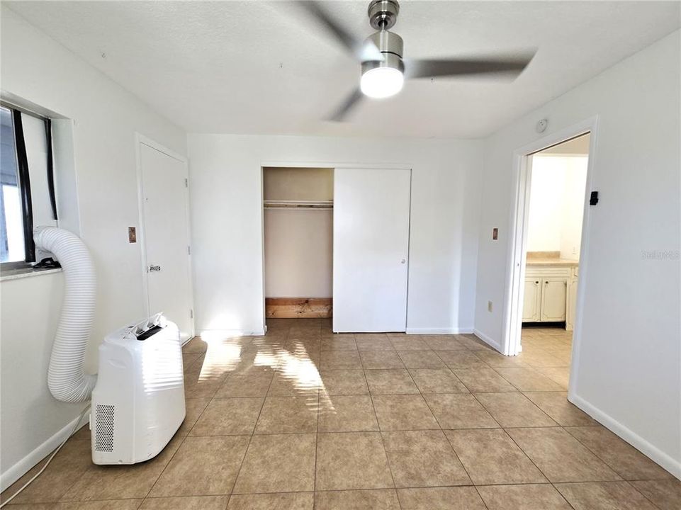 For Rent: $1,325 (1 beds, 1 baths, 660 Square Feet)