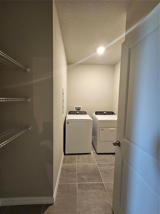 For Rent: $2,300 (3 beds, 2 baths, 1269 Square Feet)