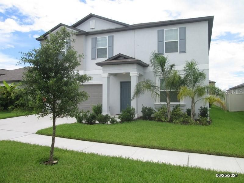 For Rent: $2,895 (4 beds, 2 baths, 2582 Square Feet)