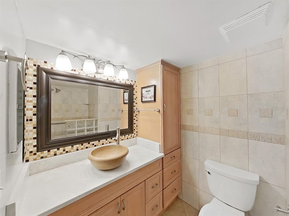 For Sale: $265,000 (2 beds, 2 baths, 1450 Square Feet)