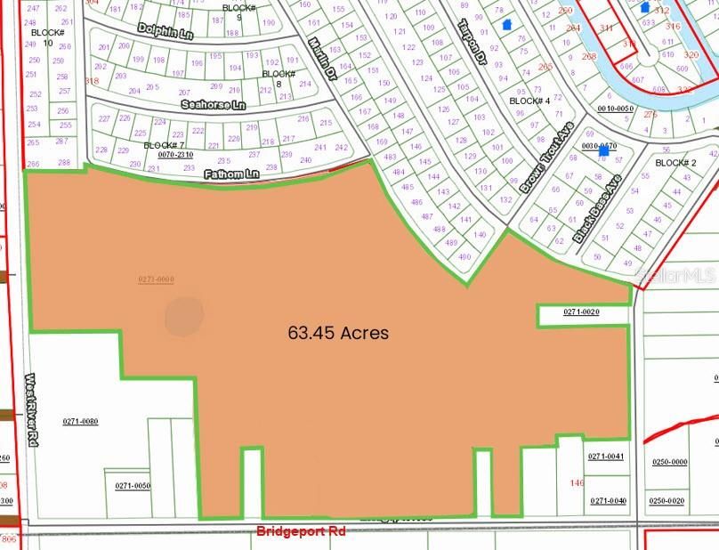 На продажу: $998,000 (63.45 acres)