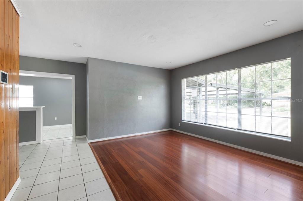 For Sale: $339,000 (3 beds, 1 baths, 1336 Square Feet)