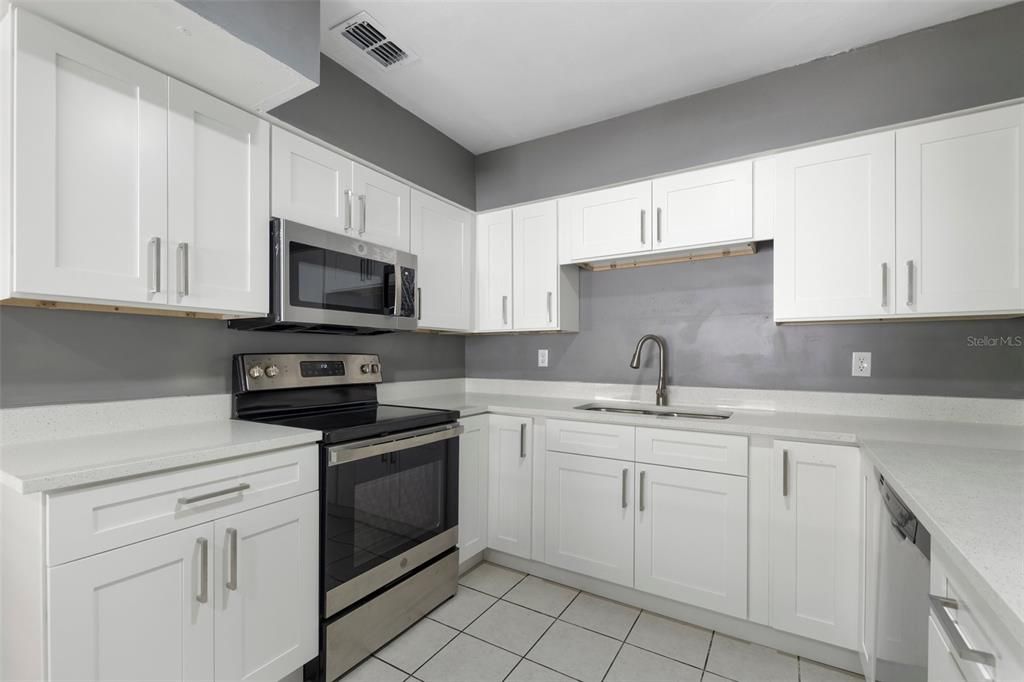 For Sale: $339,000 (3 beds, 1 baths, 1336 Square Feet)