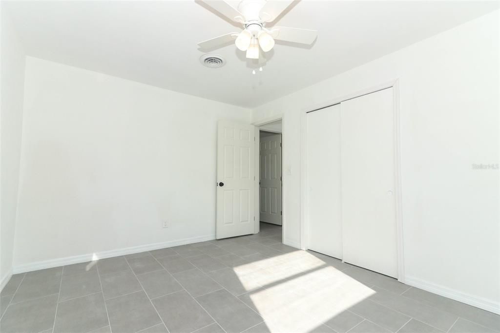 For Sale: $389,000 (3 beds, 2 baths, 1652 Square Feet)