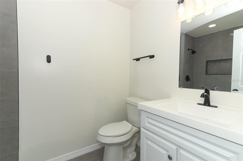 For Sale: $389,000 (3 beds, 2 baths, 1652 Square Feet)