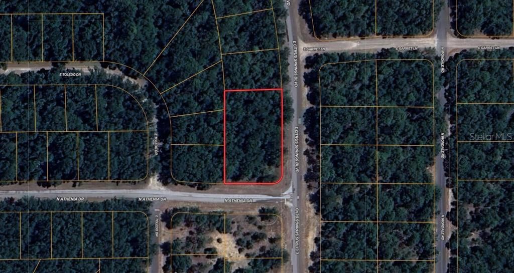 En Venta: $37,900 (0.84 acres)