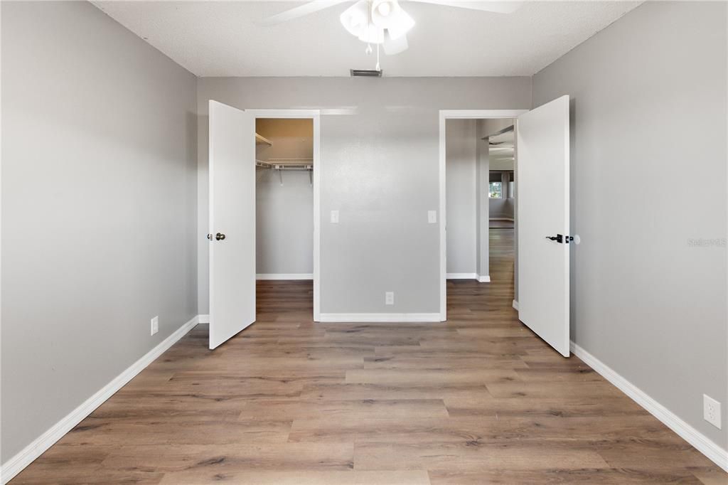 For Sale: $245,000 (2 beds, 2 baths, 1278 Square Feet)