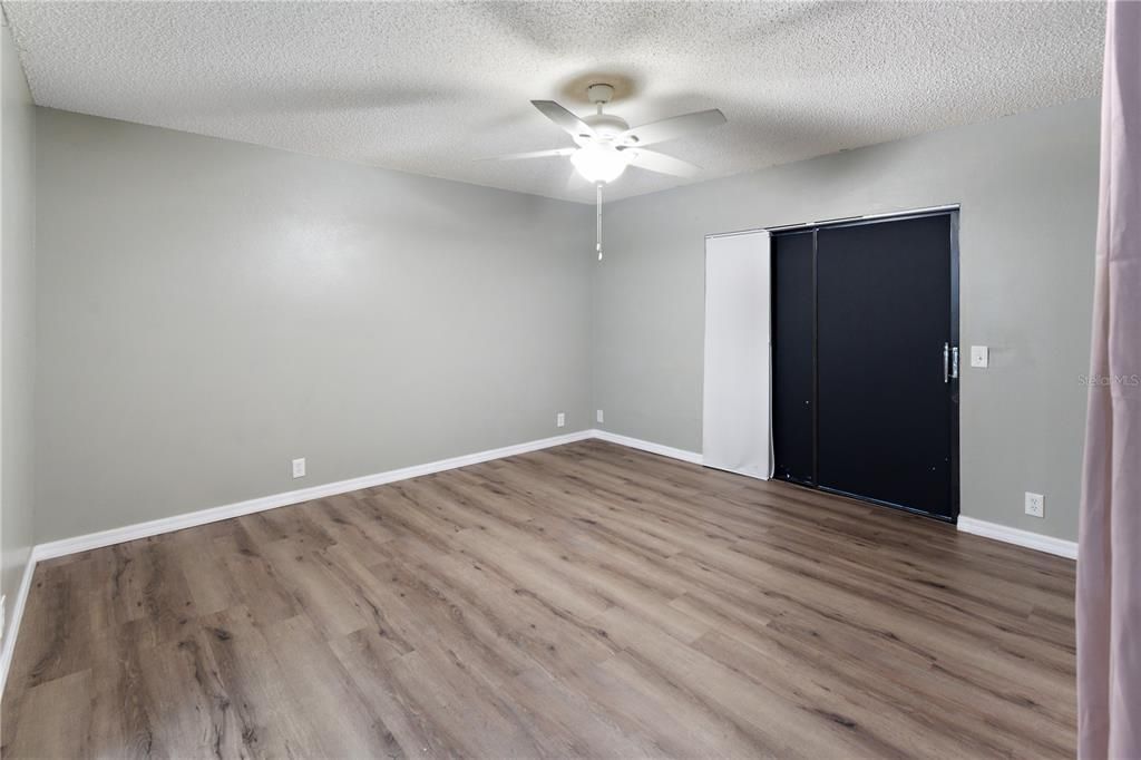 For Sale: $245,000 (2 beds, 2 baths, 1278 Square Feet)