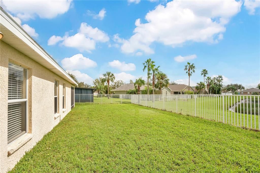 For Sale: $324,900 (4 beds, 2 baths, 1728 Square Feet)