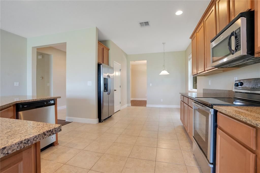 For Sale: $339,900 (3 beds, 2 baths, 2136 Square Feet)