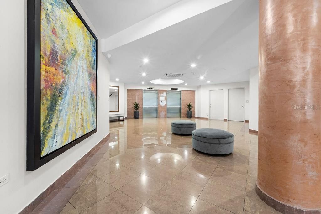 En Venta: $1,200,000 (3 camas, 2 baños, 2567.81 Pies cuadrados)