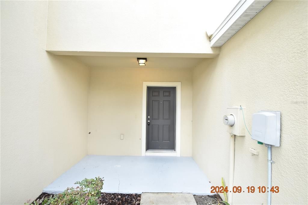 Active With Contract: $1,850 (3 beds, 2 baths, 1530 Square Feet)