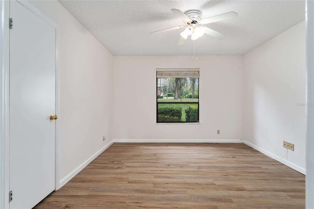 Active With Contract: $3,000 (3 beds, 2 baths, 1781 Square Feet)