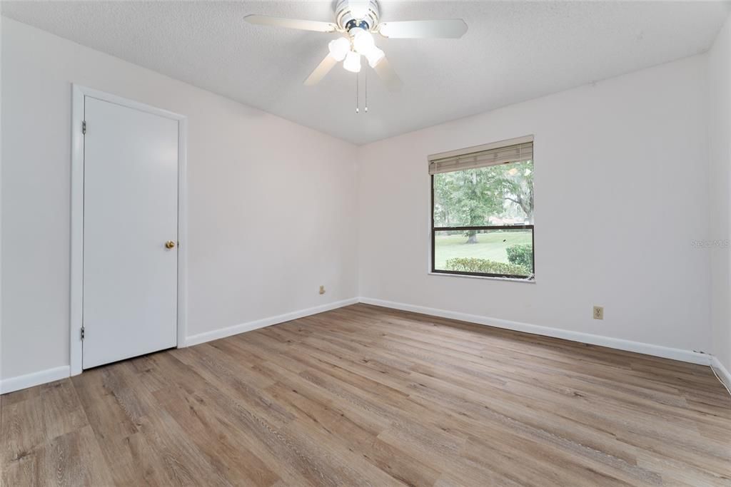 Active With Contract: $3,000 (3 beds, 2 baths, 1781 Square Feet)