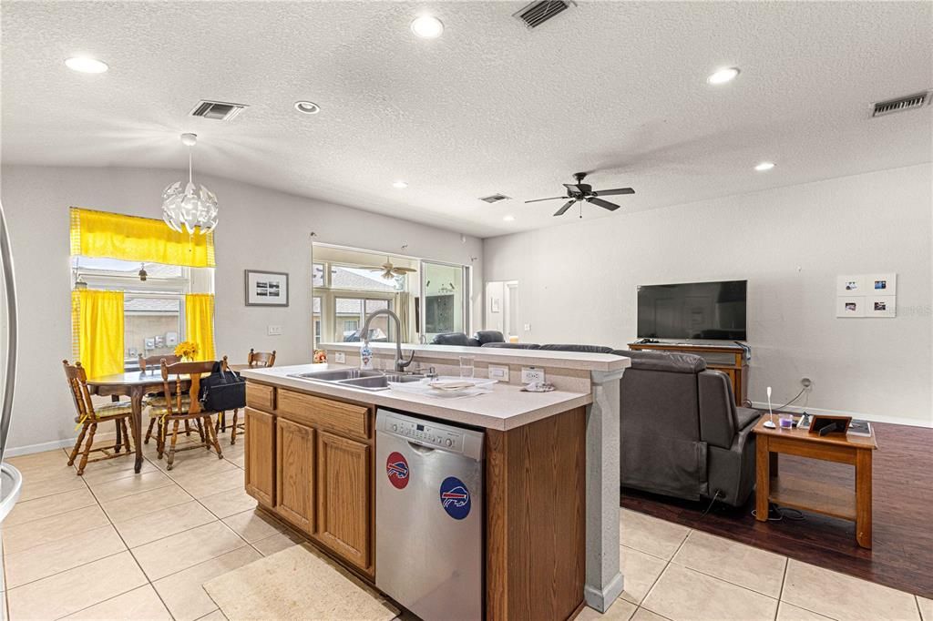 KITCHEN & NOOK