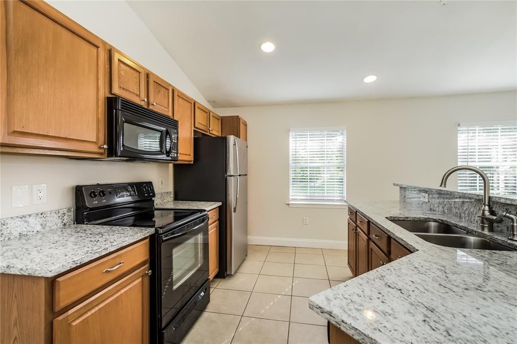 For Sale: $364,900 (3 beds, 2 baths, 1324 Square Feet)