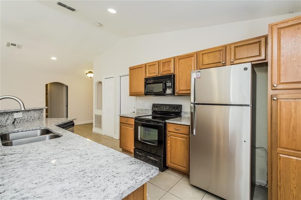 For Sale: $364,900 (3 beds, 2 baths, 1324 Square Feet)