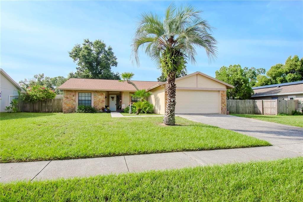 For Sale: $375,000 (3 beds, 2 baths, 1608 Square Feet)