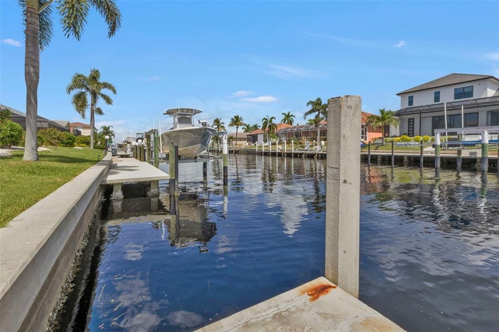 For Sale: $649,000 (3 beds, 2 baths, 1958 Square Feet)