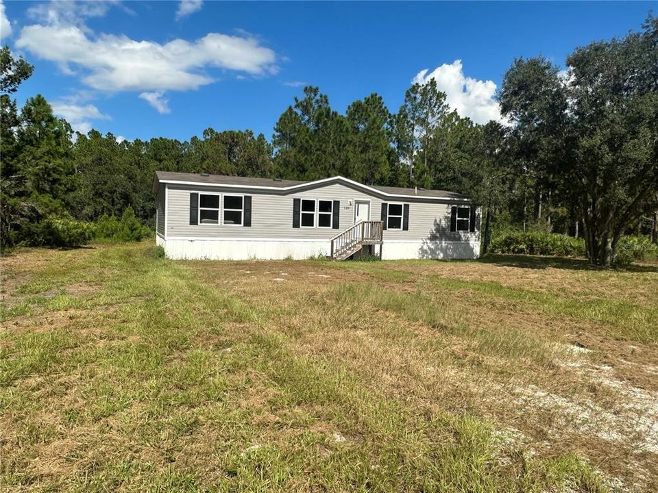 For Sale: $263,000 (3 beds, 2 baths, 1512 Square Feet)