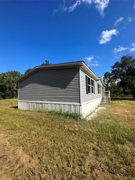 For Sale: $263,000 (3 beds, 2 baths, 1512 Square Feet)