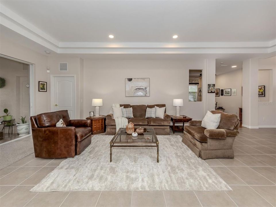 For Sale: $445,000 (2 beds, 2 baths, 1898 Square Feet)