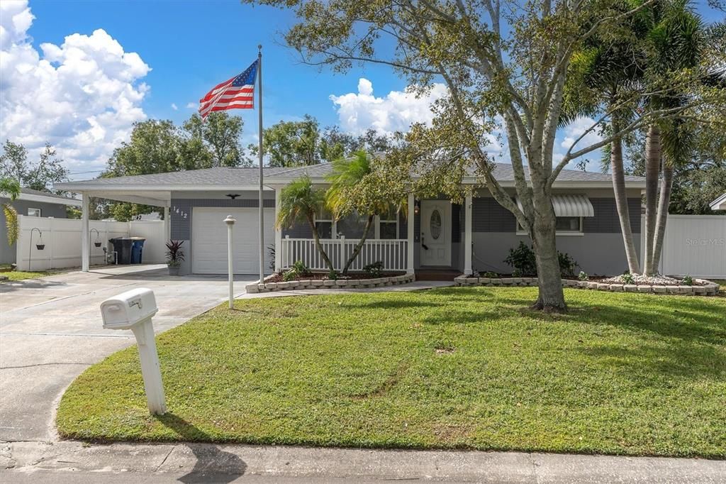 Active With Contract: $449,000 (2 beds, 2 baths, 1601 Square Feet)