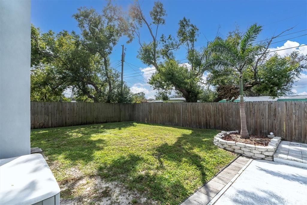 Active With Contract: $449,000 (2 beds, 2 baths, 1601 Square Feet)