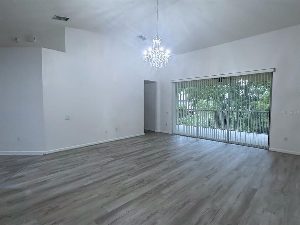 For Sale: $370,000 (3 beds, 2 baths, 1864 Square Feet)