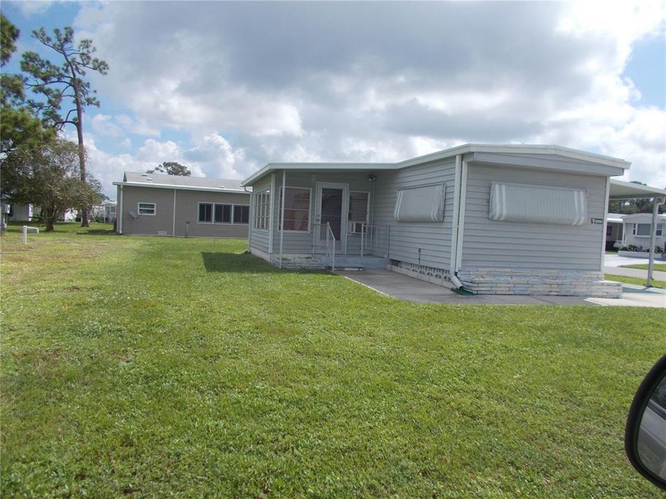 Side of home showing Florida Room