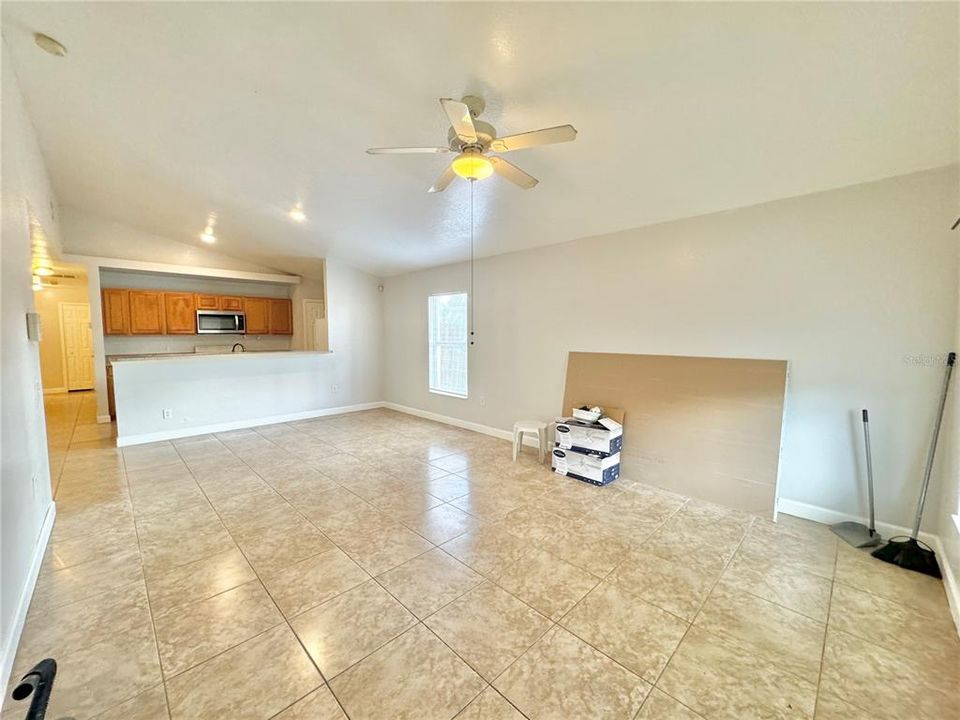 Living/dining room