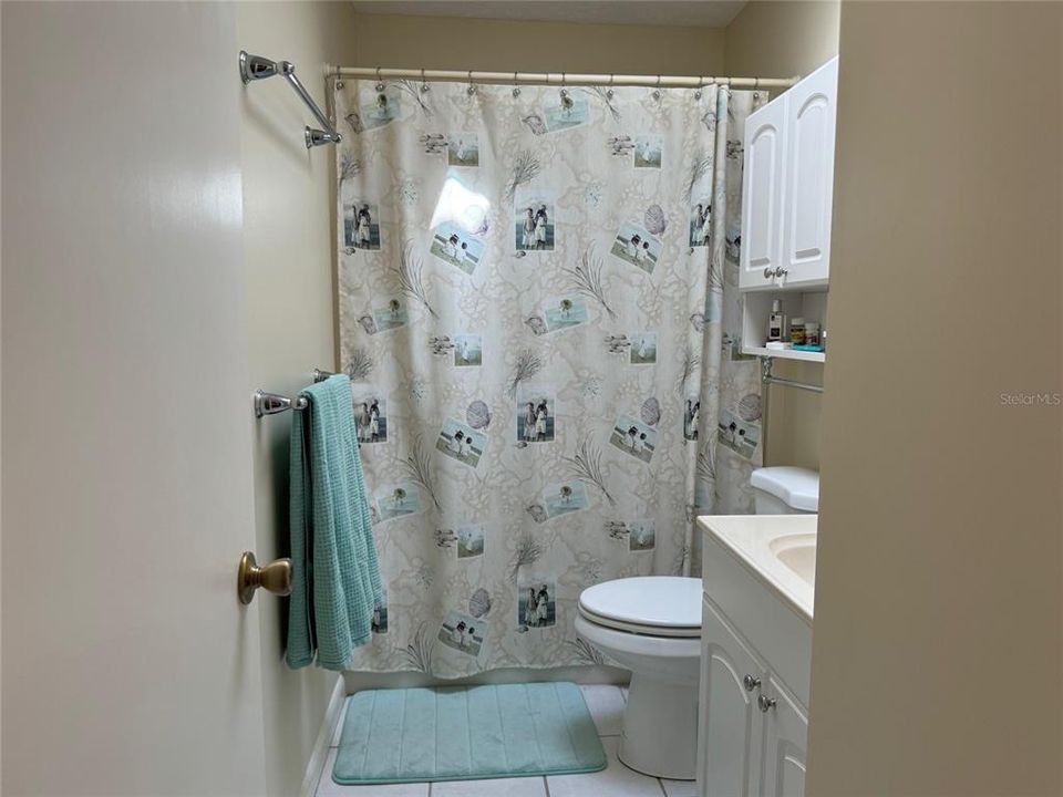 For Sale: $299,000 (2 beds, 1 baths, 900 Square Feet)