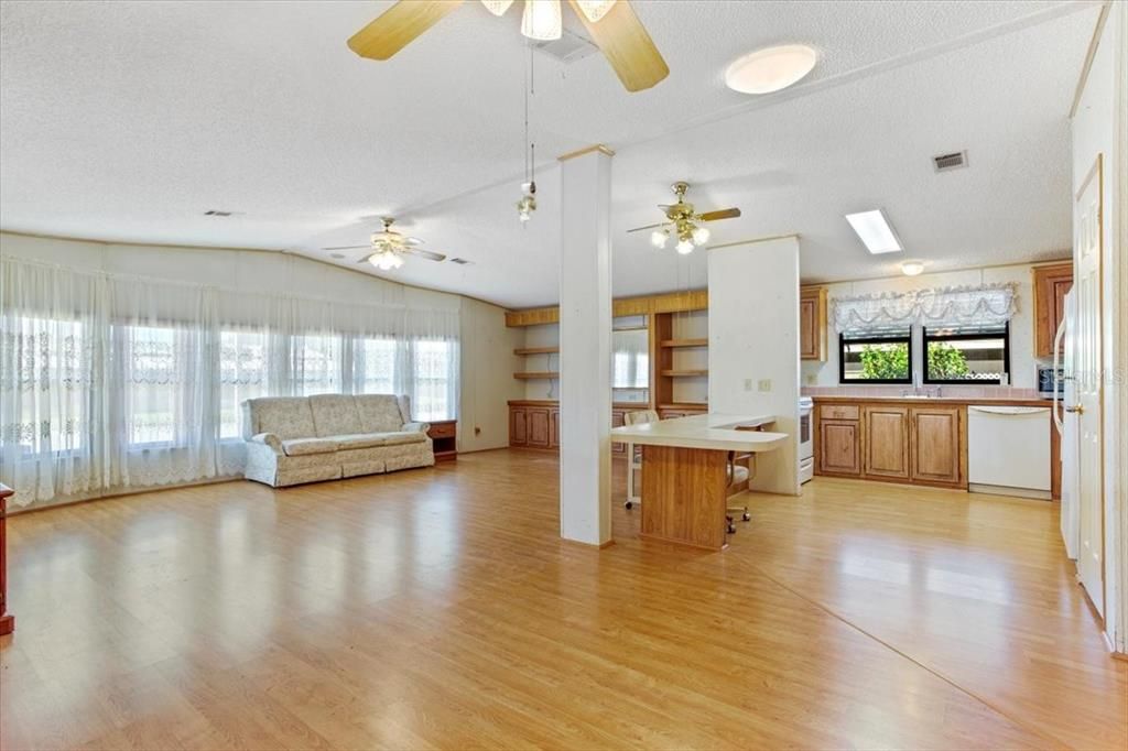 Open floorplan Living Room, Dining Room and Kitchen