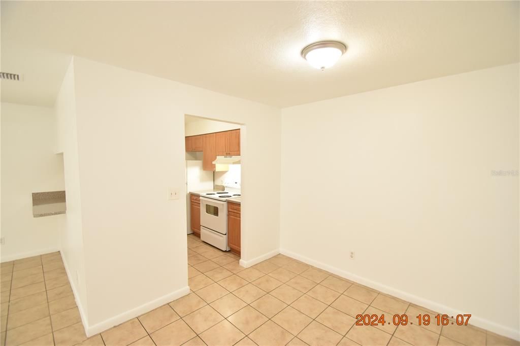 For Rent: $1,525 (2 beds, 2 baths, 920 Square Feet)