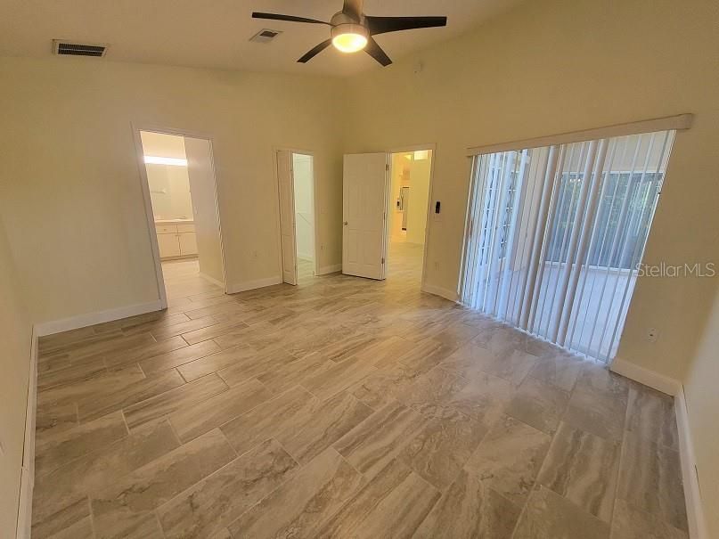 For Rent: $2,095 (3 beds, 2 baths, 1599 Square Feet)