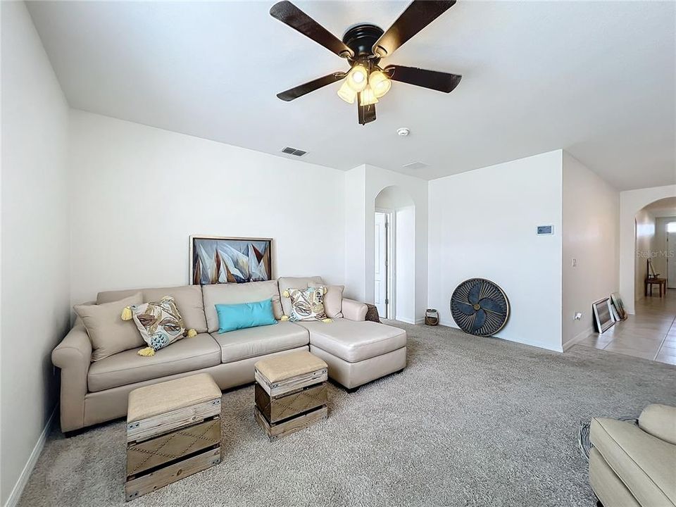 For Sale: $319,000 (4 beds, 2 baths, 1851 Square Feet)